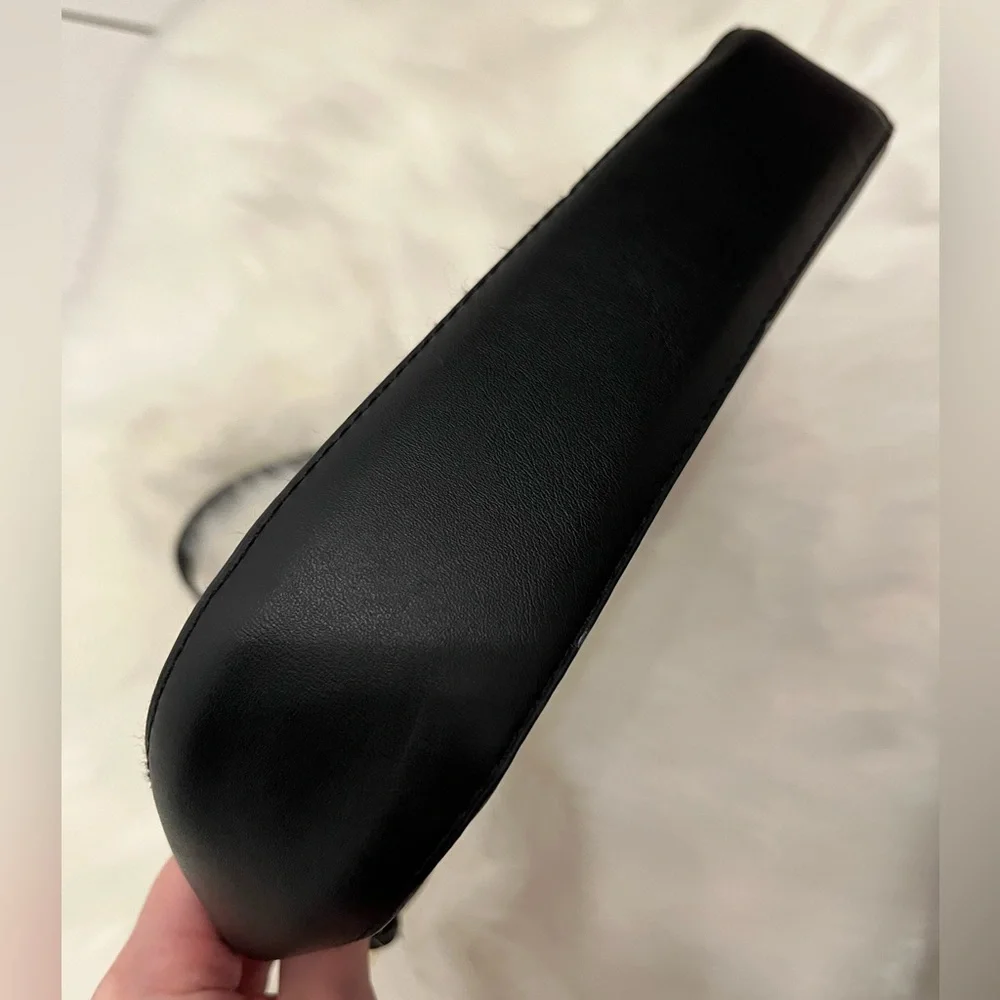 **Free with any Purchase** 6/$32🛍️ SHEIN | Black Faux Leather Shoulder Bag - Picture 4 of 5
